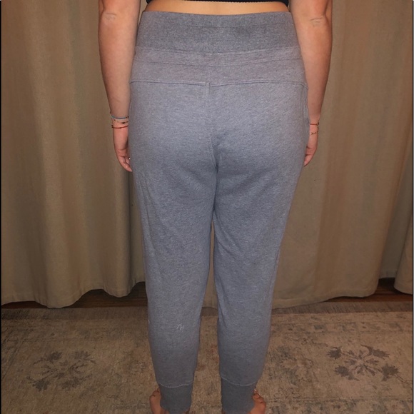 lululemon sweats!! - Picture 2 of 2